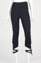 Charger l&#39;image dans la galerie, Model Front: Alto Giro Fitness Bas Legging Up Co2 Barriga Zero Laco Preto
