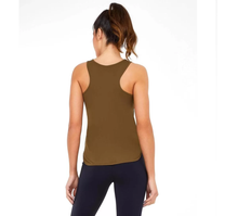 Charger l&#39;image dans la galerie, Model Back: Alto Giro Fitness Haut Regata Skin Fit Inspiracional Verde Olive
