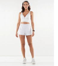 Charger l&#39;image dans la galerie, Model Front: Alto Giro Fitness Bas Shorts Bahamas Branco
