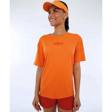 Charger l&#39;image dans la galerie, Model Front: Alto Giro Fitness Haut T-Shirt Skin Fit Make It Fun Laranja Gym
