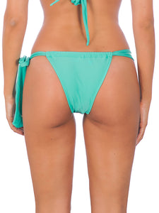 Model Back: Brazilian Bikini Shop Bas Mare Lace
