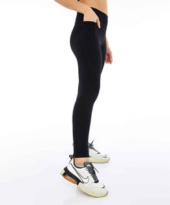 Legging Unique Recortes Preto