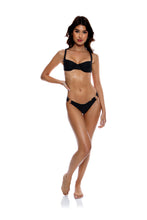 Charger l&#39;image dans la galerie, Model Front: Luli Fama Bas Bottom Wide Strap Black
