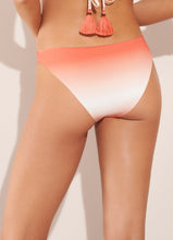 Charger l&#39;image dans la galerie, Model Back: Maaji Bas Bottom Sunrise Flirt Rocks
