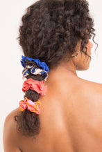 Charger l&#39;image dans la galerie, Malibu-Nina Scrunchie
