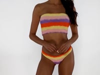 Charger et lire la vidéo dans la visionneuse de la Galerie, Video: Luli Fama Haut Top Tube Miami Sunsets
