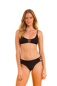 Model Front: Rio De Sol Bas Bottom Bora-Black Madrid-Trio