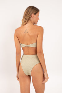 Model Back: Rio De Sol Bas Bottom Brisa-Pistache Hotpants