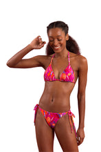 Charger l&#39;image dans la galerie, Model Front: Rio De Sol Bas Bottom Flavors Cheeky-Tie
