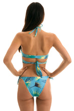 Charger l&#39;image dans la galerie, Model Back: Rio De Sol Bas Bottom Flower Geometric Transp Comfort
