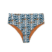 Charger l&#39;image dans la galerie, Product Front: Rio De Sol Bas Bottom Ikat Hotpants

