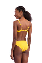 Charger l&#39;image dans la galerie, Model Back: Rio De Sol Bas Bottom Malibu-Yellow Essential-Comfy

