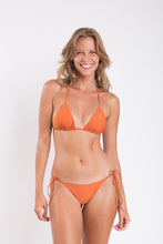 Charger l&#39;image dans la galerie, Model Front: Rio De Sol Bas Bottom Ocre Ibiza-Comfy
