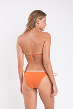 Charger l&#39;image dans la galerie, Model Back: Rio De Sol Bas Bottom Ocre Ibiza-Comfy
