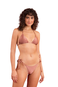 Model Front: Rio De Sol Bas Bottom Shimmer-Copper Cheeky-Tie