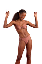 Charger l&#39;image dans la galerie, Image 04: Rio De Sol Bas Bottom Shimmer-Copper Nice-Fio
