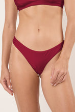 Charger l&#39;image dans la galerie, Gallery: Rio De Sol Bas Bottom Touch-Carmim Essential
