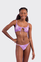 Charger l&#39;image dans la galerie, Model Front: Rio De Sol Bas Bottom Trail-Purple Ipanema
