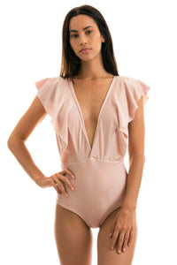 Model Front: Rio De Sol Une Pièce Essence Frill