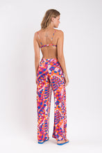 Charger l&#39;image dans la galerie, Model Back: Rio De Sol Pantalon De Plage Funny Wide Pants
