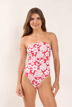 Charger l&#39;image dans la galerie, Model Front: Rio De Sol Une Pièce Pua-Hibiscus Aloha
