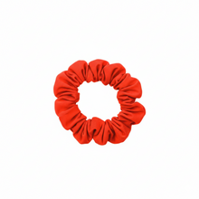 Charger l&#39;image dans la galerie, Product Front: Rio De Sol Chouchou Rouge Scrunchie
