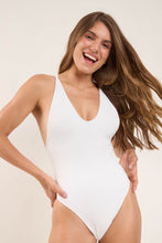 Charger l&#39;image dans la galerie, Image 08: Rio De Sol Une Pièce Sand-White Sunny
