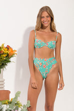 Charger l&#39;image dans la galerie, Model Front: Rio De Sol Ensemble Set Botanic Balconet Hotpant-Cos
