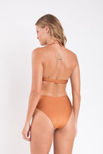 Charger l&#39;image dans la galerie, Model Back: Rio De Sol Ensemble Set Nocciola Mila Hotpants
