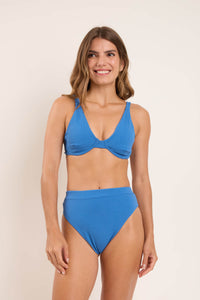 Model Front: Rio De Sol Ensemble Set Sand-Nautico Chantal Kora