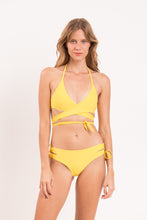 Charger l&#39;image dans la galerie, Model Front: Rio De Sol Haut Top Amarelo Kate
