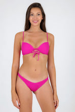 Charger l&#39;image dans la galerie, Model Front: Rio De Sol Haut Top Cotele-Amaranto Balconet-Pushup
