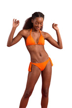 Charger l&#39;image dans la galerie, Model Front: Rio De Sol Haut Top Dots-Orange Mel
