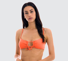 Charger l&#39;image dans la galerie, Model Front: Rio De Sol Haut Top Light-Peach Mila
