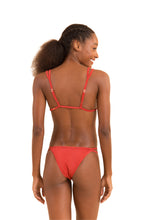 Charger l&#39;image dans la galerie, Model Back: Rio De Sol Haut Top Malibu-Chili Tri-Duo

