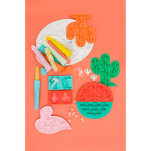Charger l&#39;image dans la galerie, Image 06: Sunnylife Pique-Nique Flamingo Ice Trays
