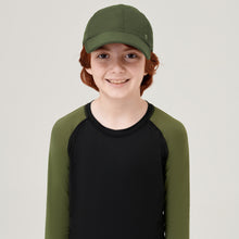 Charger l&#39;image dans la galerie, Model Front: Uv Line Casquette Cap Teen Colors Verde Militar Upf50+
