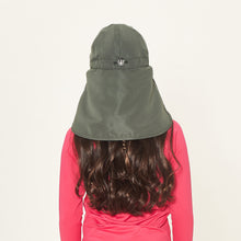 Charger l&#39;image dans la galerie, Model Back: Uv Line Casquette Legionario Teens Verde Militar Upf50+
