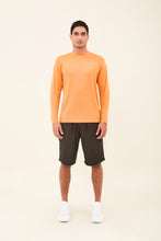 Charger l&#39;image dans la galerie, Model Front: Uv Line T-Shirt Longsleeve Uvpro Laranja Upf50+

