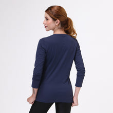 Charger l&#39;image dans la galerie, Model Back: Uv Line Fitness Haut Sport Fit Fem Ml Marinho Upf50+

